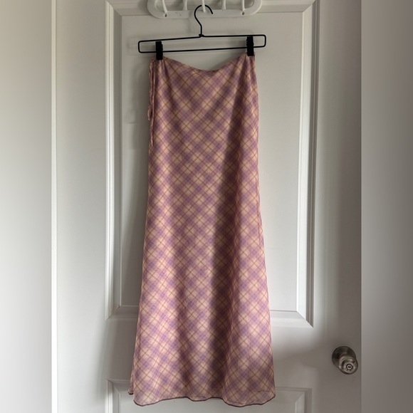 Zara Pink Checkered Maxi skirt and Flared Sleeves top - Picture 6 of 10